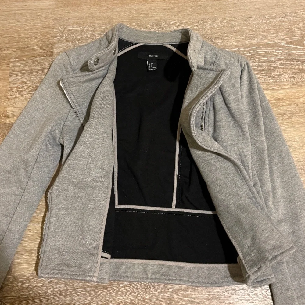 Jacket - Picture 3 of 4